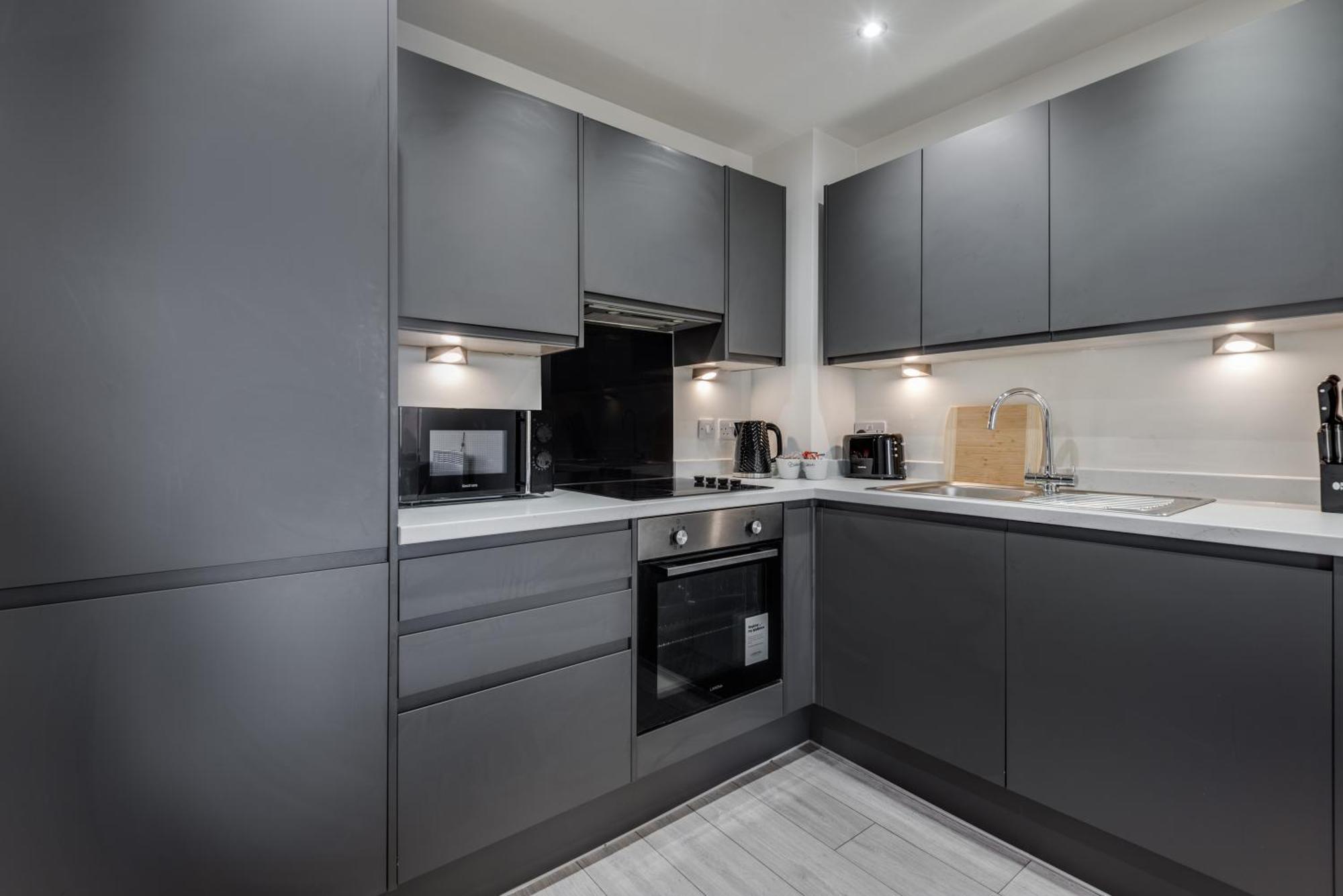 ליברפול Huge Long Stay Offers! Lux City-Edge Stay! Perfect For Business & Leisure מראה חיצוני תמונה