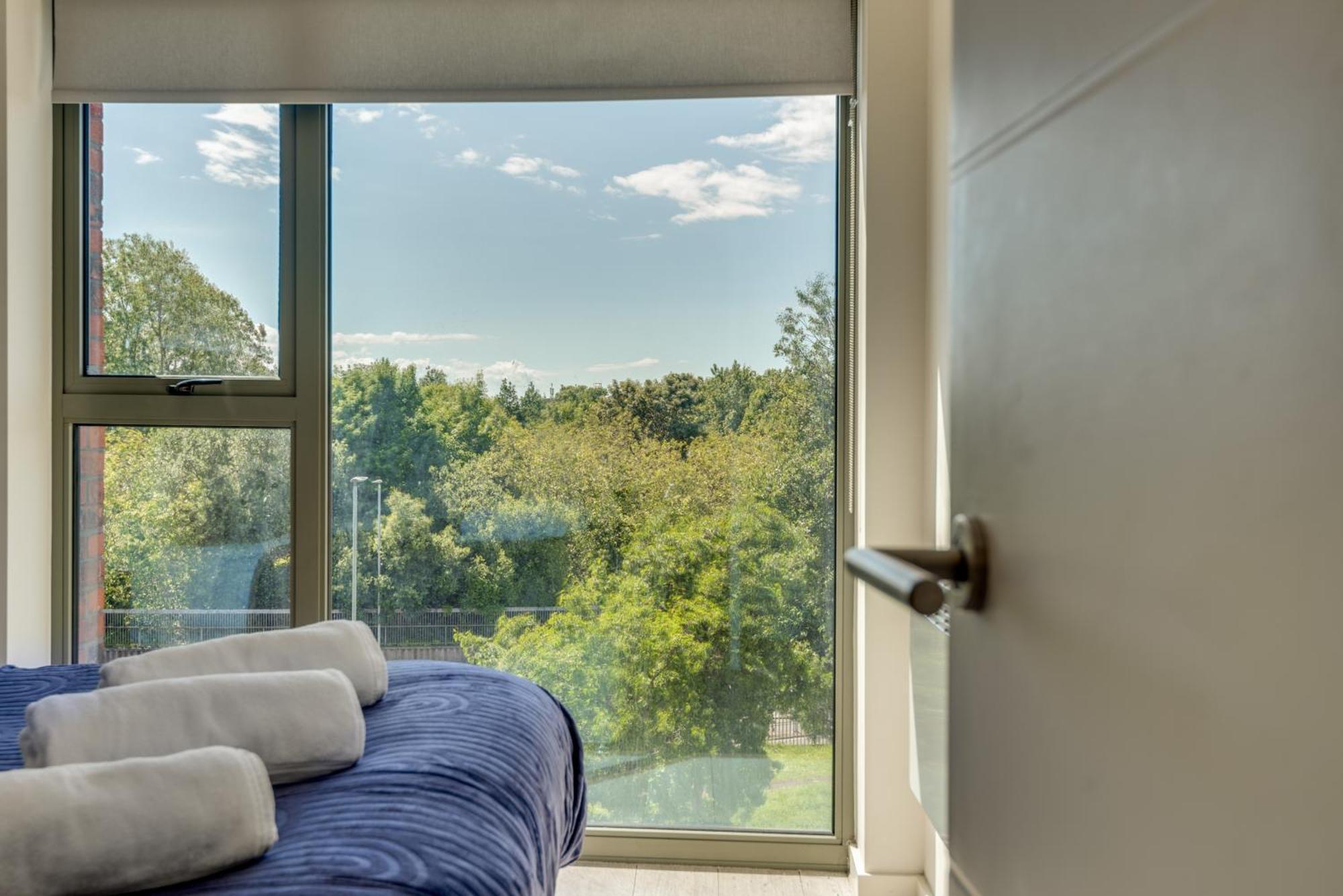 ליברפול Huge Long Stay Offers! Lux City-Edge Stay! Perfect For Business & Leisure מראה חיצוני תמונה